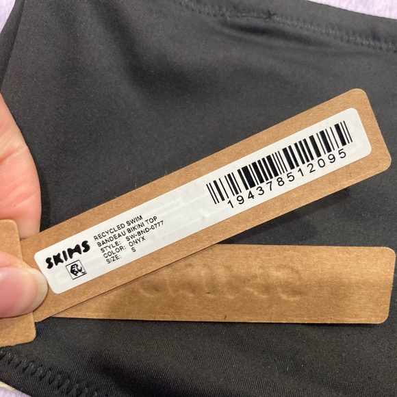 Skims SIGNATURE SWIM BANDEAU BIKINI TOP with strap, NWT, size XS, Small, Black - Picture 5 of 8